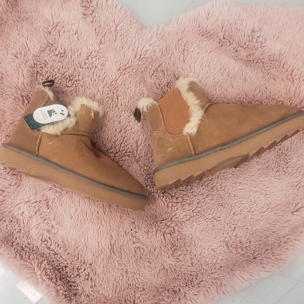 NWT Cozy Emu Australia Tan Winter Boots